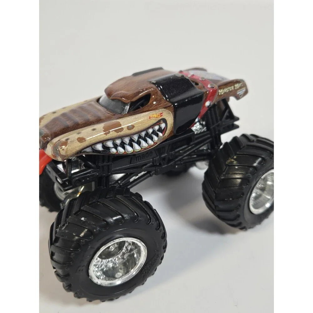 Hot Wheels Monster Trucks Lot 3 1:64 Monster Mutt Dragon Twin Mill 68 Diecast